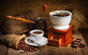 chocolate_coffee_mill_bags_Turk_table_Stuff-bsWe